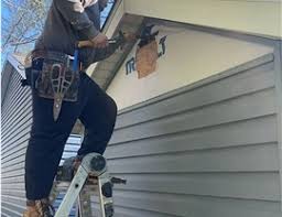 Siding Removal and Disposal in Houghton Lake, MI